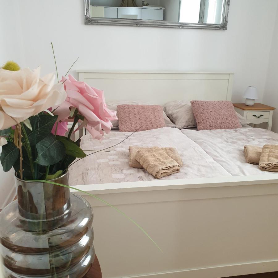 D&M Apartment Sibenik - An Apartment In The Heart Of The Old Town Exteriör bild