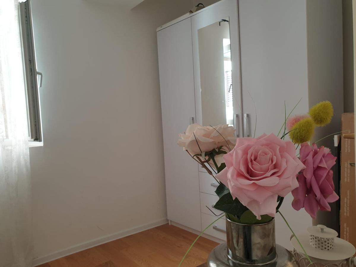D&M Apartment Sibenik - An Apartment In The Heart Of The Old Town Exteriör bild